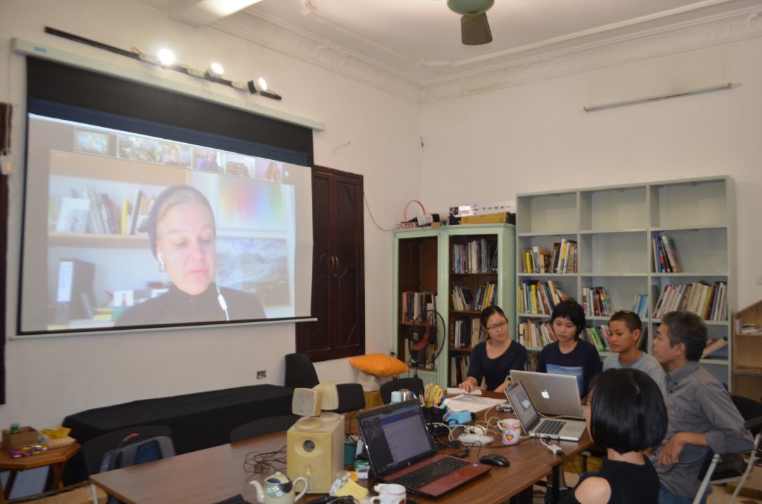 'Blau machen!' bài giảng của Julia Schäfer