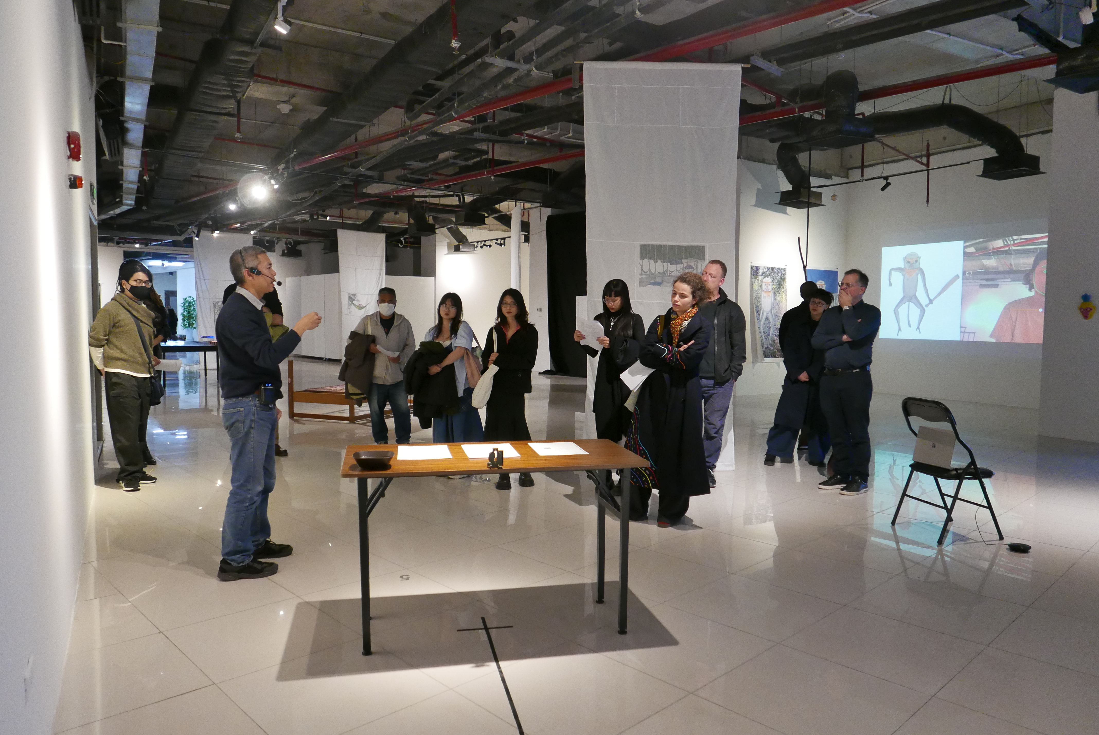 Mở xưởng Nghệ sĩ trong Tháng Thực hành Nghệ thuật MAP 2024 Vật Đổi, Nơi Dời: Một trần thuật mới về Chuyển động